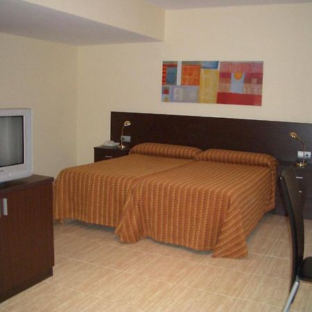 Hotel Pique Gandesa Szoba fotó
