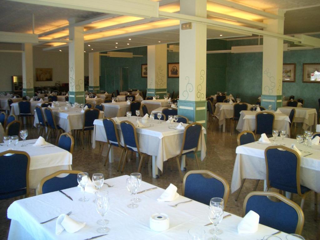 Hotel Pique Gandesa Kültér fotó